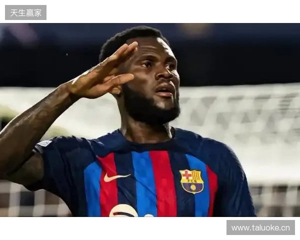 每体:巴萨七年前就已关注塞内西,但未进行任何实质性操作